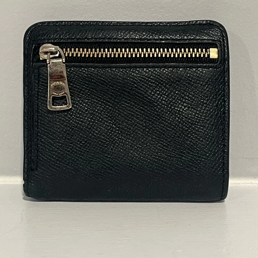 Coach Crossgrain Leather Billfold Wallet – Black - Picture 2 of 12